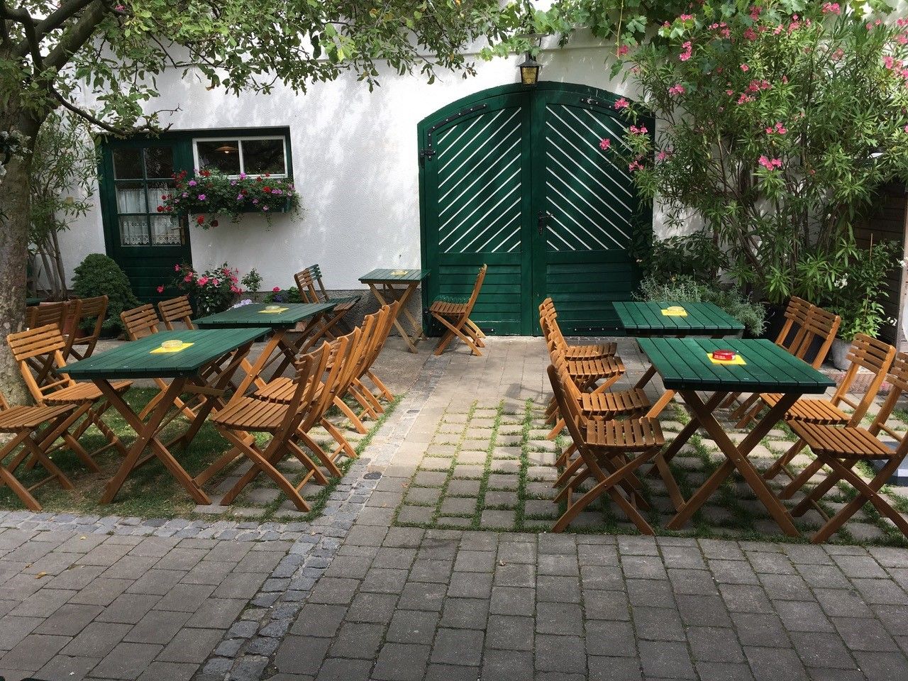 Heuriger & Weinbau Zechmeister